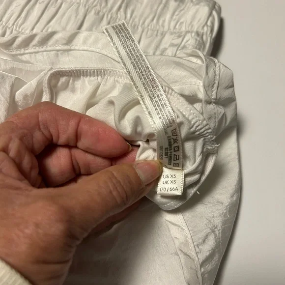 Free People Movement The Way Home White Shorts, high waist elastic, Sz XS - Picture 6 of 13